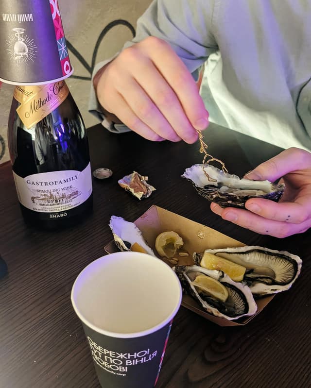 Чорна Перлина blakus Maidanam